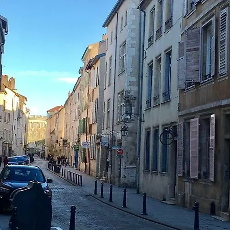Le Saint Epvre Apartment